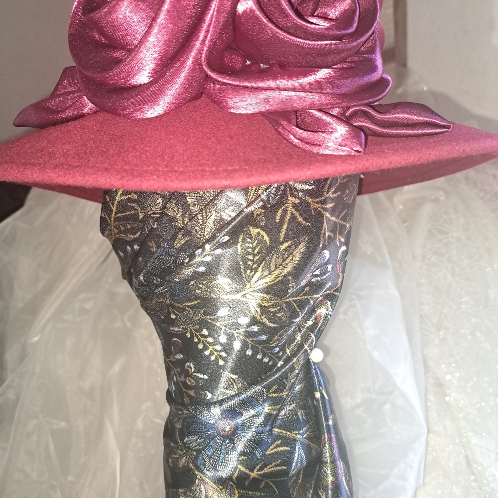 Beautiful burgundy wool "Special occasion" hat
